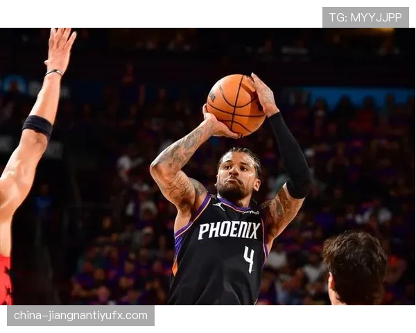 杰伦·格林突破次数提升拉开得分差距，核心作用明显增强